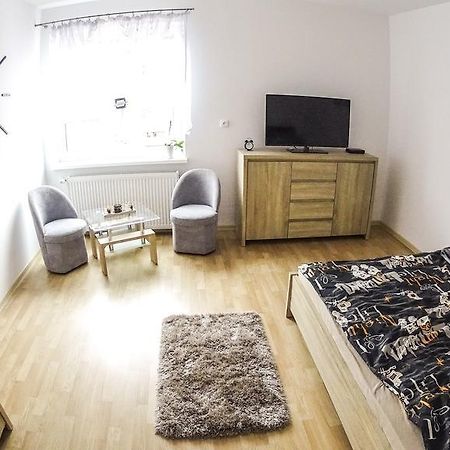 Apartament Przy Basztowej Apartment Дравско Поморске Екстериор снимка