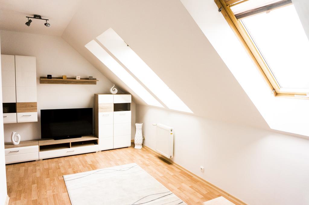 Apartament Przy Basztowej Apartment Дравско Поморске Екстериор снимка