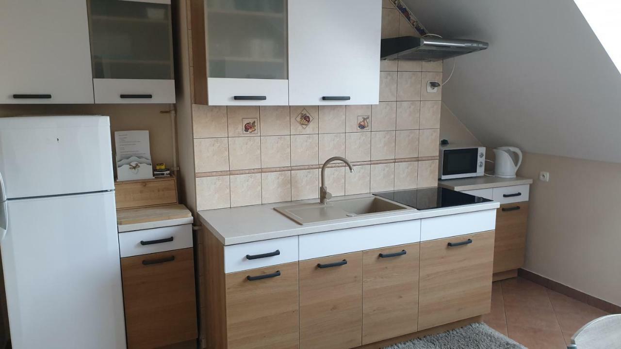 Apartament Przy Basztowej Apartment Дравско Поморске Екстериор снимка
